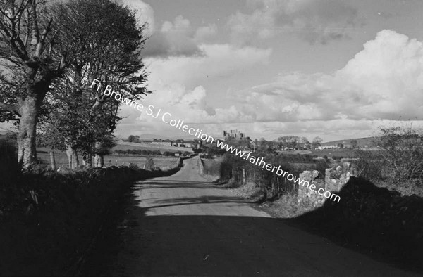 APPROACHING TOWN FROM SOUTH FROM CAHIR ROAD TELEPHOTO